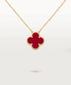 Women's Stainless Steel Clover Pendant Necklace | Elegant Timeless Charm for Everyday Wear